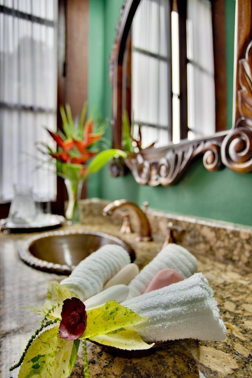 Mahogany Hall Luxury Boutique Resort San Ignacio Rum bild