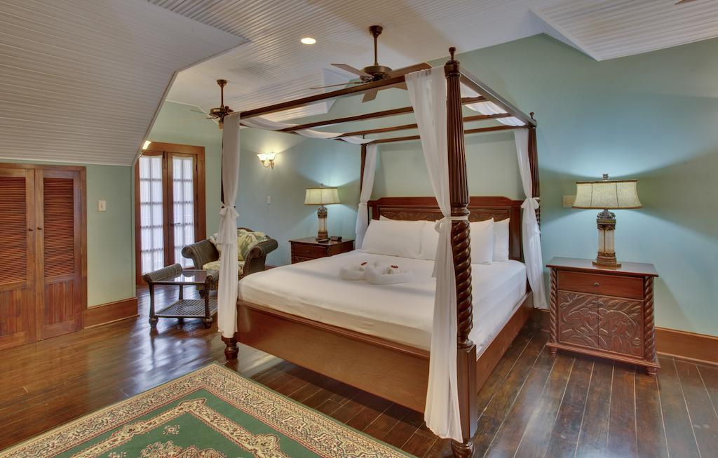 Mahogany Hall Luxury Boutique Resort San Ignacio Rum bild